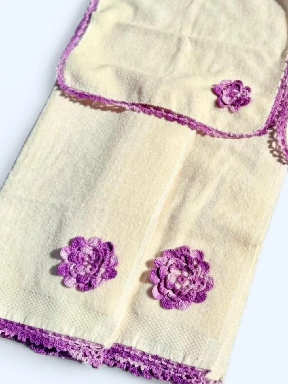 Vintage Montgomery Ward Crochet Trim Cream Towel Washcloth Set Purple Floral USA
